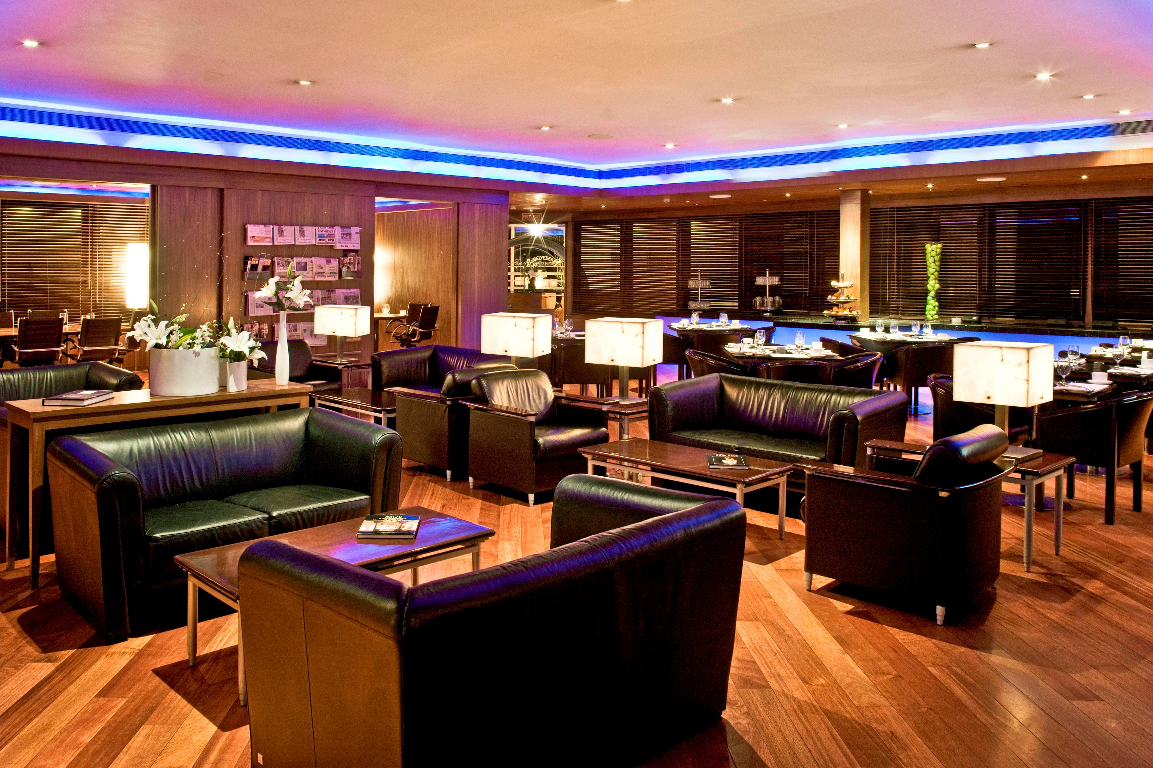 club lounge