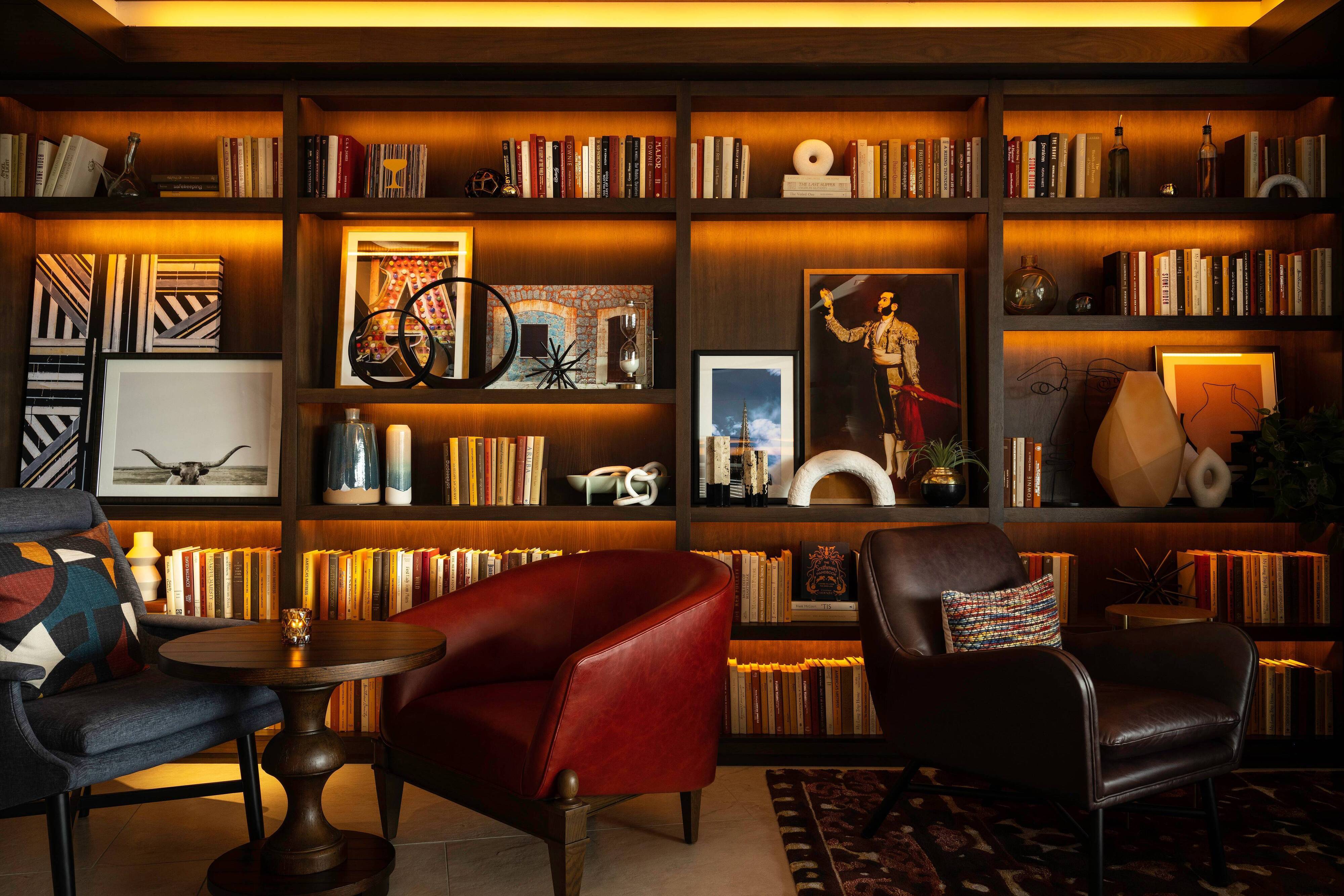 Hotel library