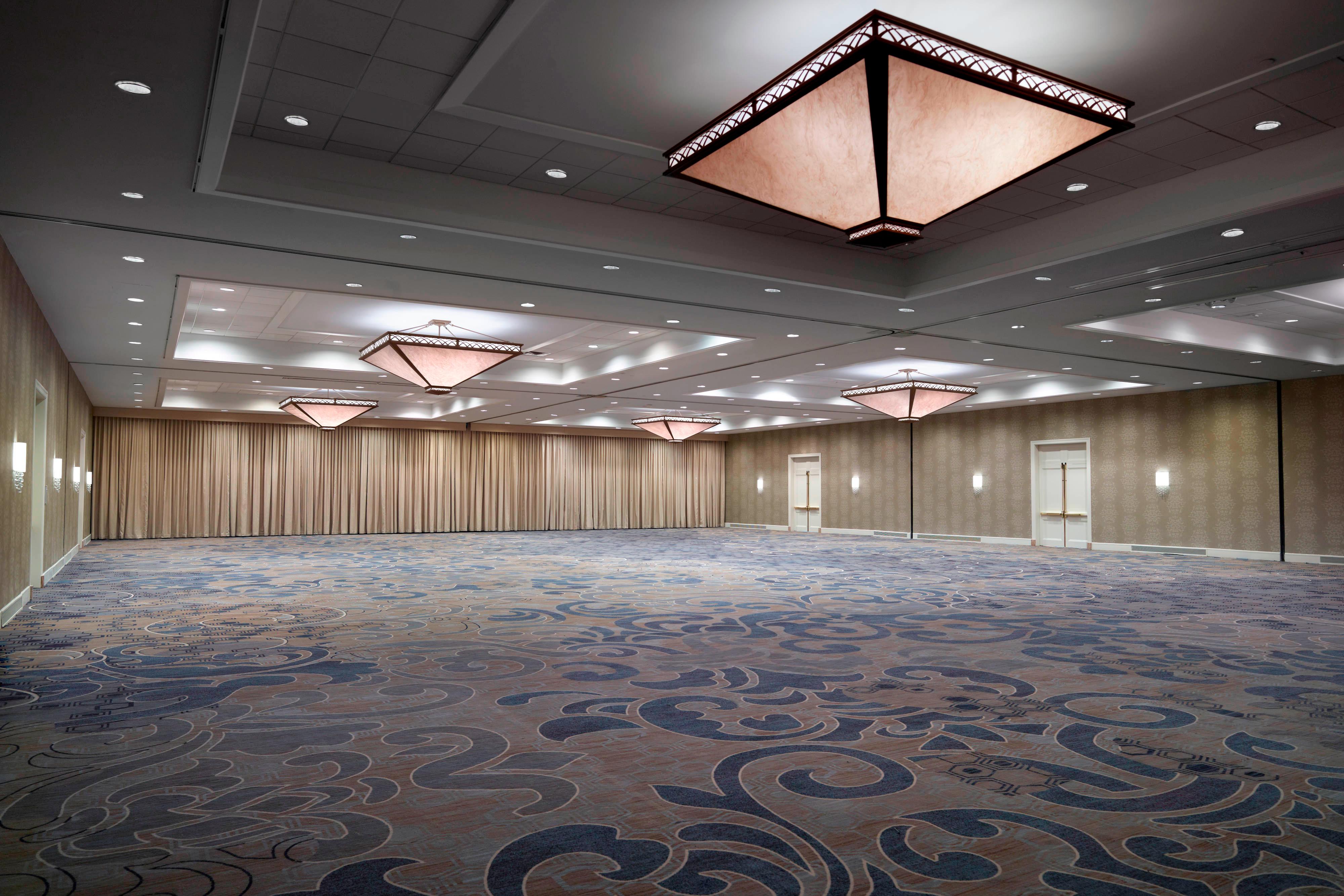 Large ballroom 